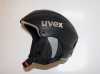 Lyžařská helma / přilba na Snowboard Uvex vel. S (55-56cm), uzaviratelné větrací průduchy, spona na upnutí brýlí, váha 490g.