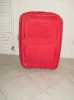 Prodám kufr červený, na kolečkách s výsuvným madlem, rozměry 60x40cm, se dvěma kapsami vpředu.